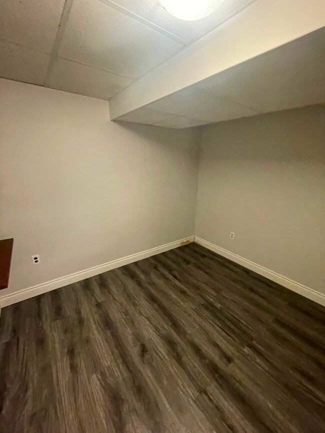 Building Photo - 501 Thorndale Dr