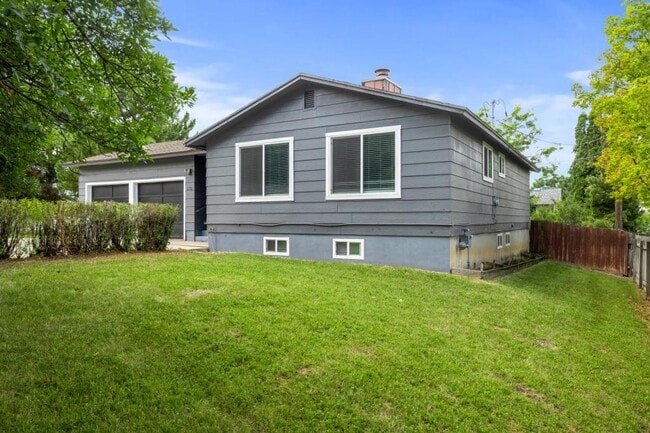 Building Photo - 1170 N 730 E