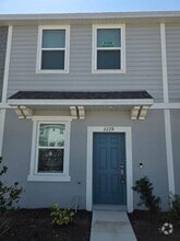 Building Photo - 3229 Skyline Lp
