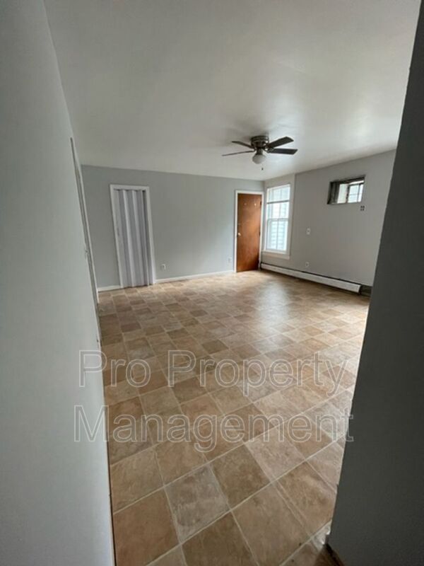 Building Photo - 273 Baldwin Hill Rd
