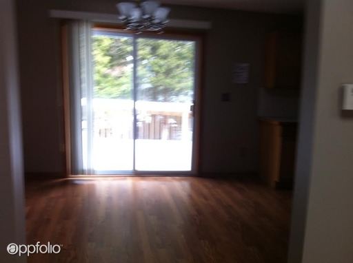 Building Photo - 2111 Romence Dr NE