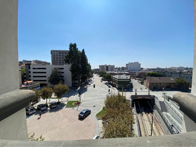 View from South Patio - 131 E Holly St