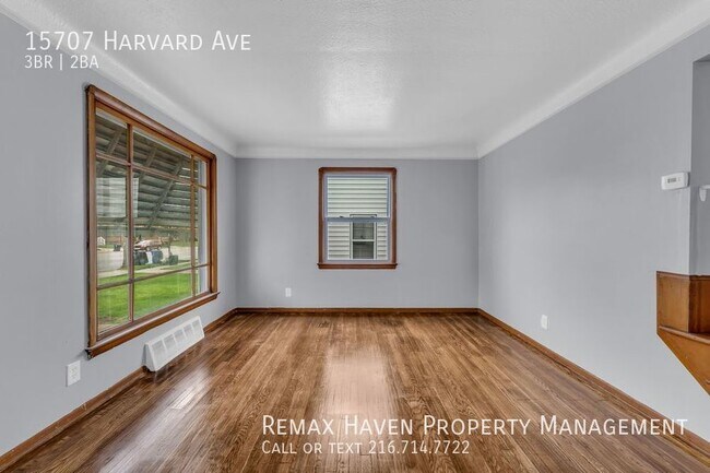 Building Photo - 15707 Harvard,  Cleveland -  Stunning 3 be...