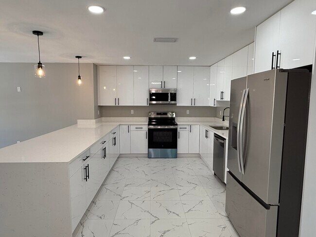 Foto del edificio - 507 SW N Riverpoint Dr