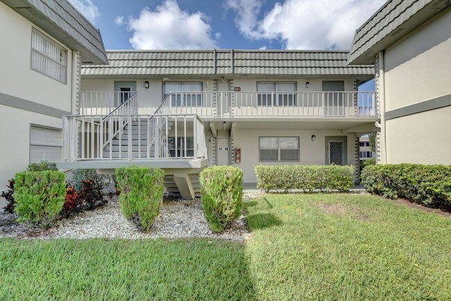 Building Photo - 79  Monaco B   Delray Beach FL 33446