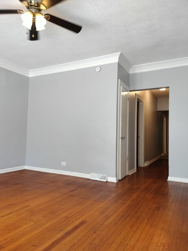 Building Photo - 11142 S Eggleston Ave