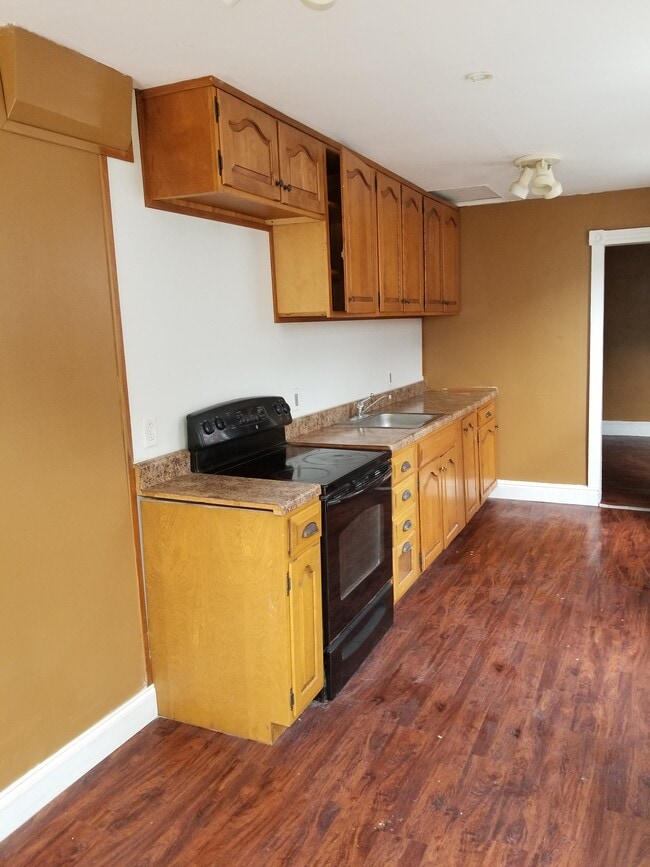 Building Photo - 519 tulpehocken street