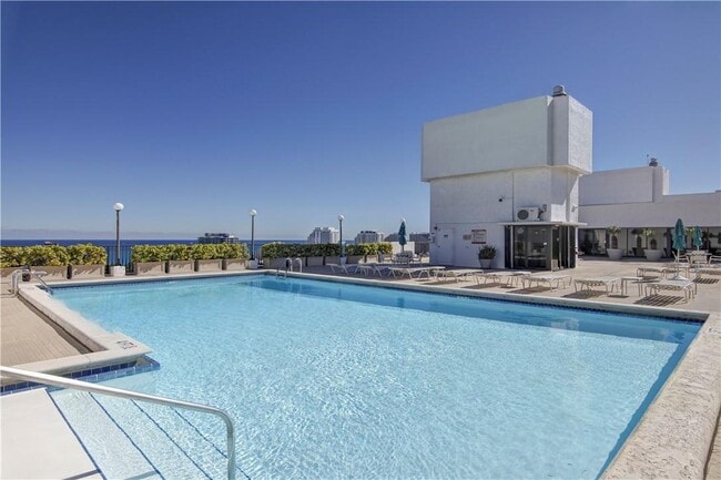 Building Photo - 936 Intracoastal Dr