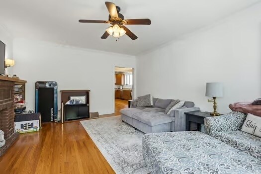 Foto del edificio - 1411 W Byron St