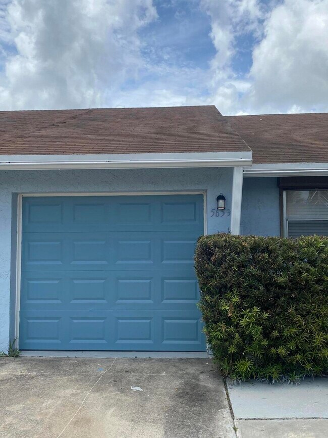 Foto del edificio - 5653 Barnstead Cir