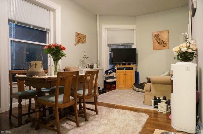 Building Photo - 1 br, 1 bath  - 45 Carlton St # 24A