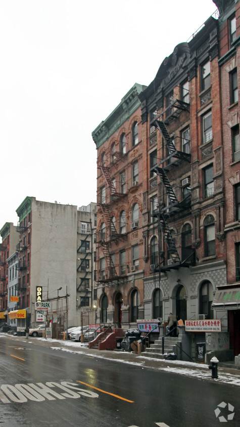 Foto del edificio - 86 Madison St