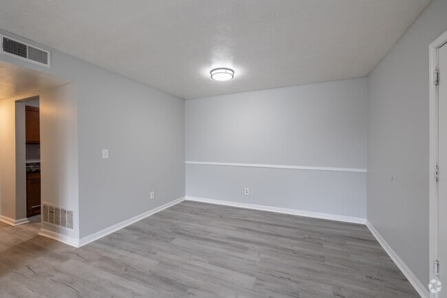 Interior Photo - Summit Apartments