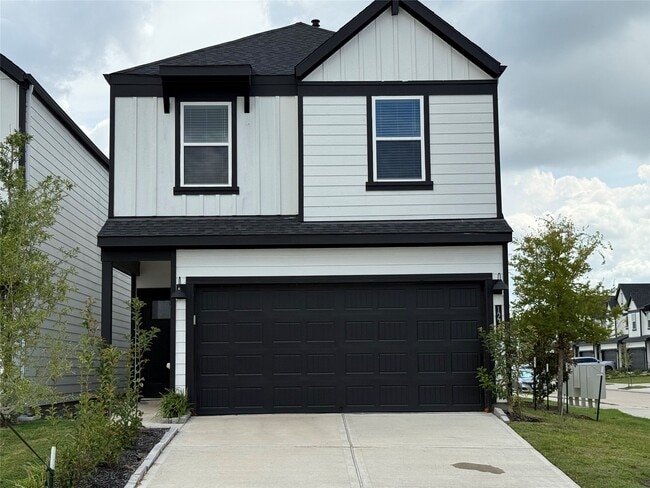 Building Photo - 12319 Maria Heights Ct