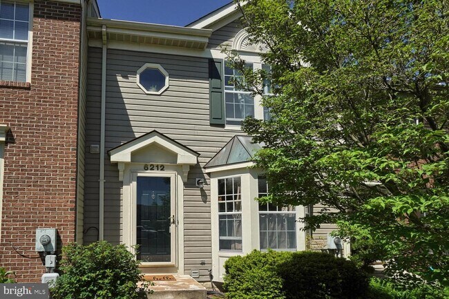 Foto del edificio - 6212 Adelay Ct W