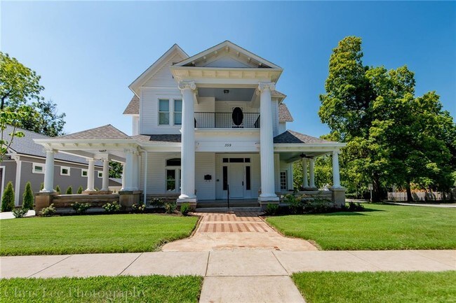 Building Photo - 359 N Washington Ave
