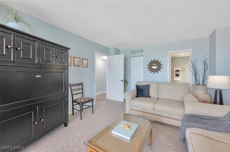 Building Photo - 3215 Gulf Shore Blvd N