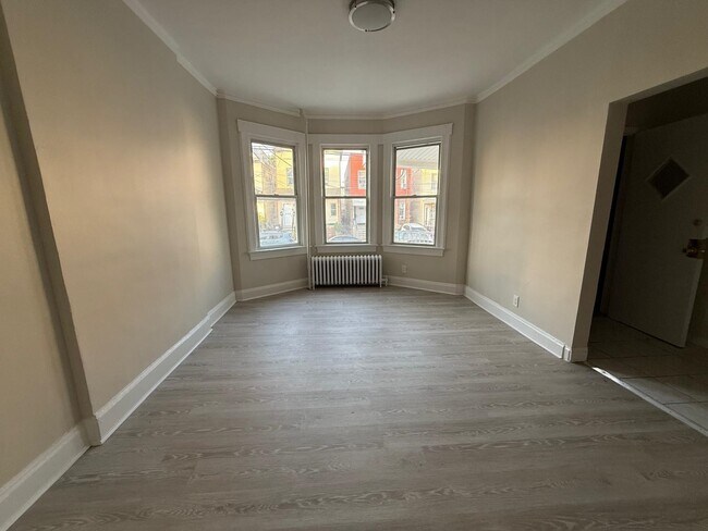 Foto del edificio - 221 Wilkinson Ave