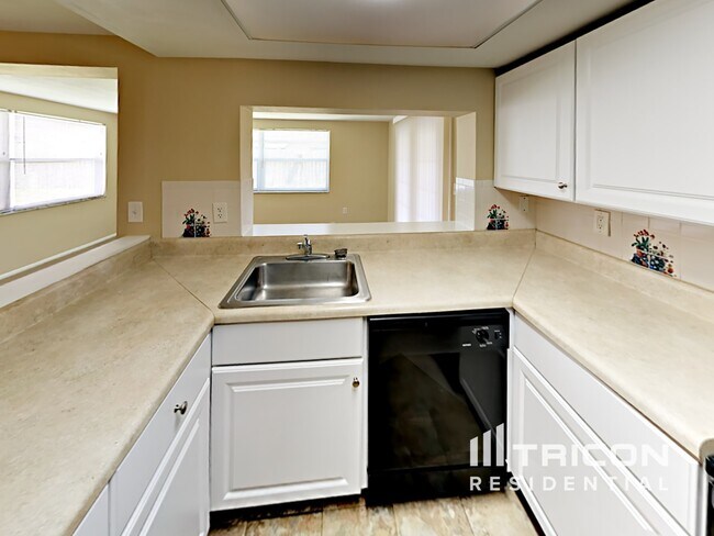 Building Photo - 3679 Rockaway Dr