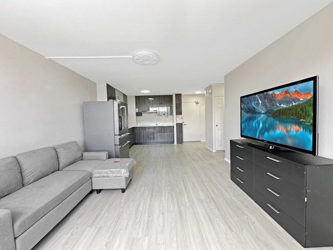 Foto del edificio - Salt Lake: 1 Bed, 1 Bath Condo w/ 1 Parkin...
