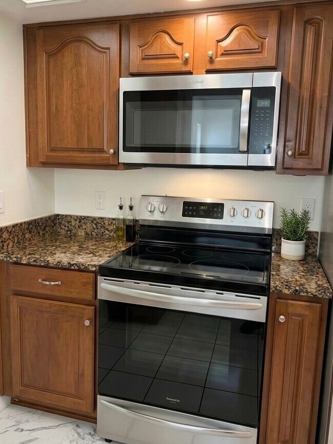 Foto del edificio - 355 Springdale Dr