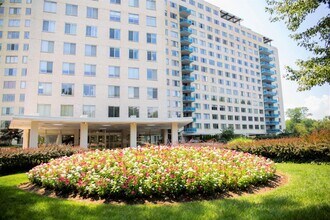 Building Photo - 10500 Rockville Pike