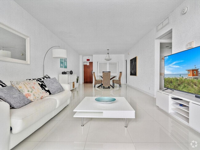 Building Photo - 4001 S Ocean Dr