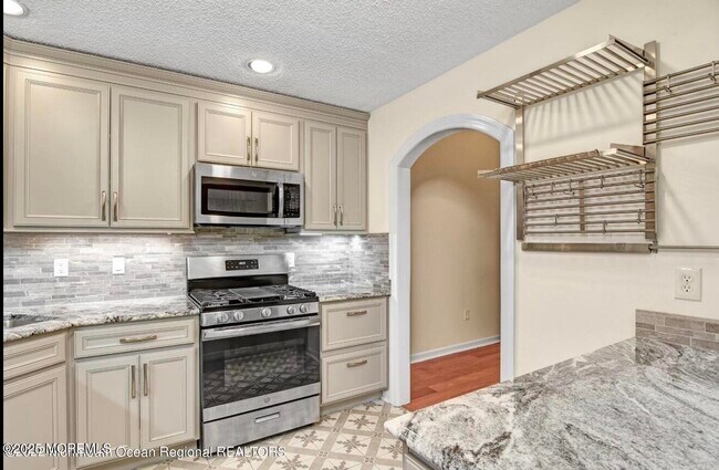 Foto del edificio - 71 Crabapple Ln