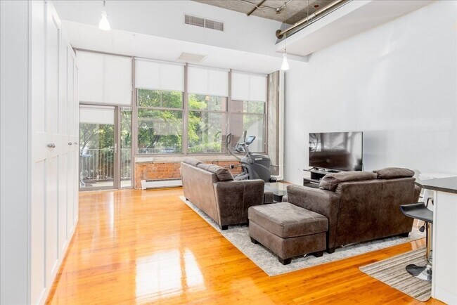 Foto del edificio - 156 Porter St