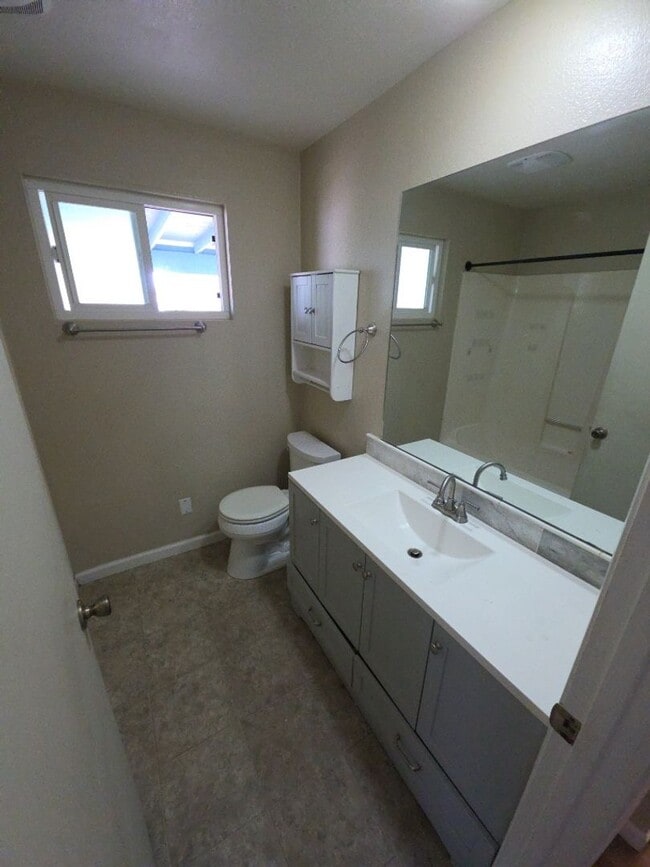 Building Photo - 3480 Idlewood Dr