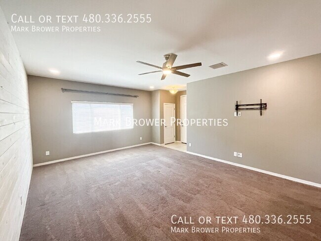 Foto del edificio - 679 W Mangrove Rd