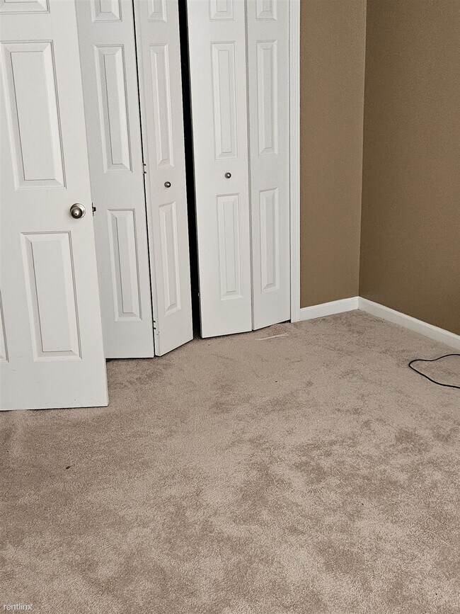 Foto del edificio - 1 br, 1 bath House - 5044 COBBLESTONE CREE...