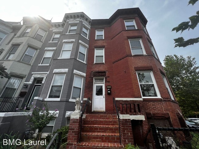 Building Photo - 5 br, 3 bath House - 2036 1st St NW