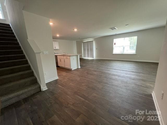 Building Photo - 2118 Allium Dr