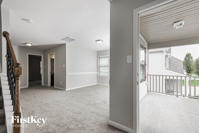 Building Photo - 4476 Redfern Pl