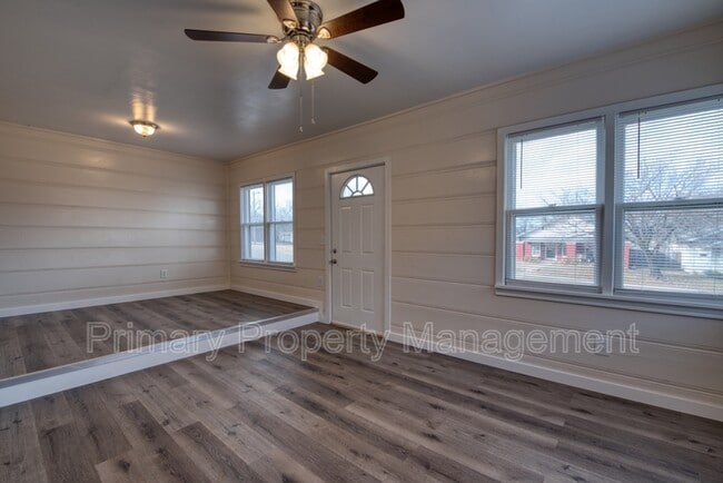 Building Photo - 620 NW 27th St