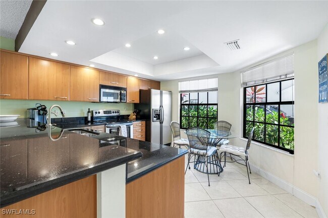 Foto del edificio - 823 Meadowland Dr