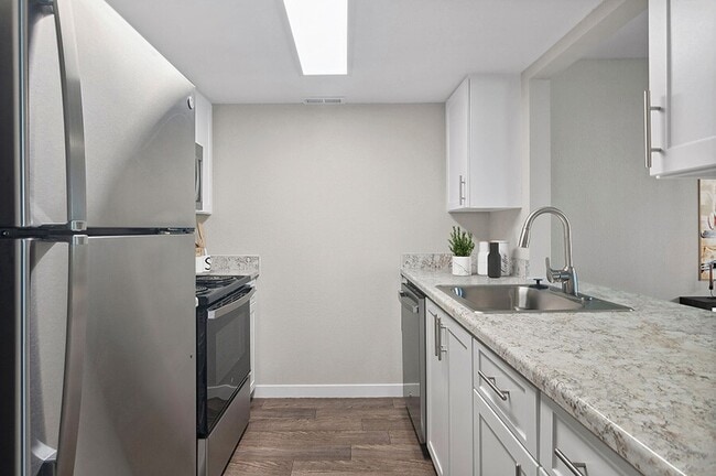 Building Photo - Overlook Point