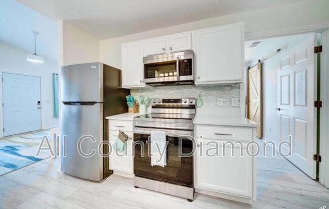 Foto del edificio - 2621 Lagoon Knoll Dr