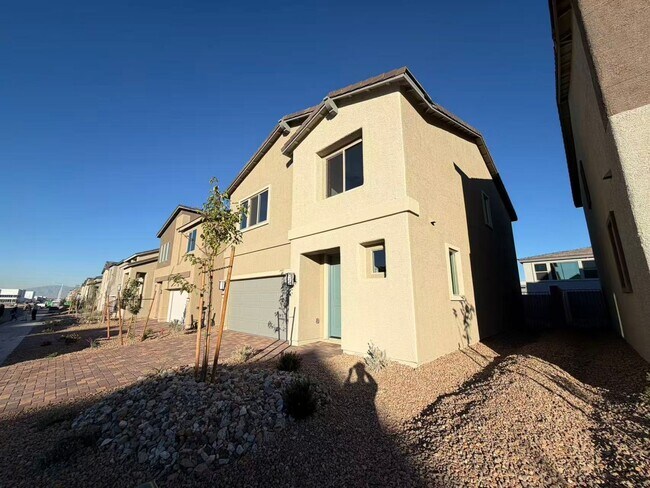 Building Photo - 7462 Pioneer Way