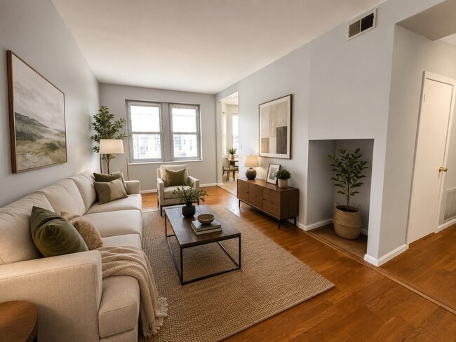 Photo - 394 Riverway (Boston, MA) Apartments