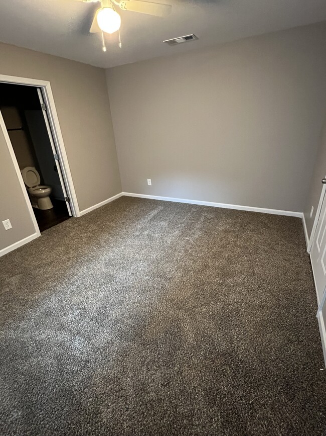 Master Bedroom - 47 Arbor Cove Dr
