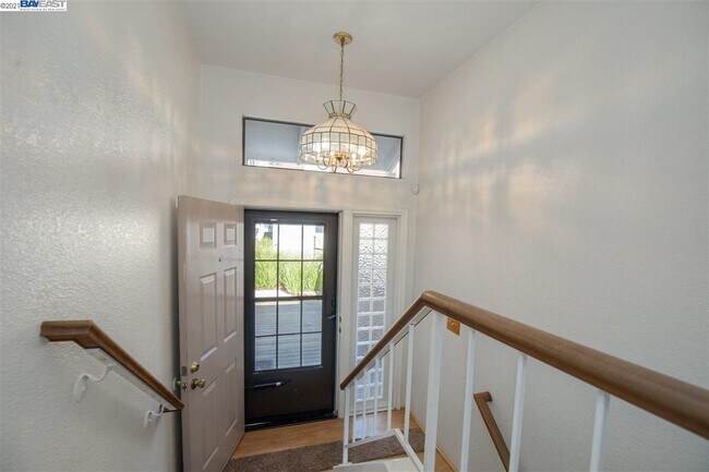 Building Photo - 441 Camelback Rd