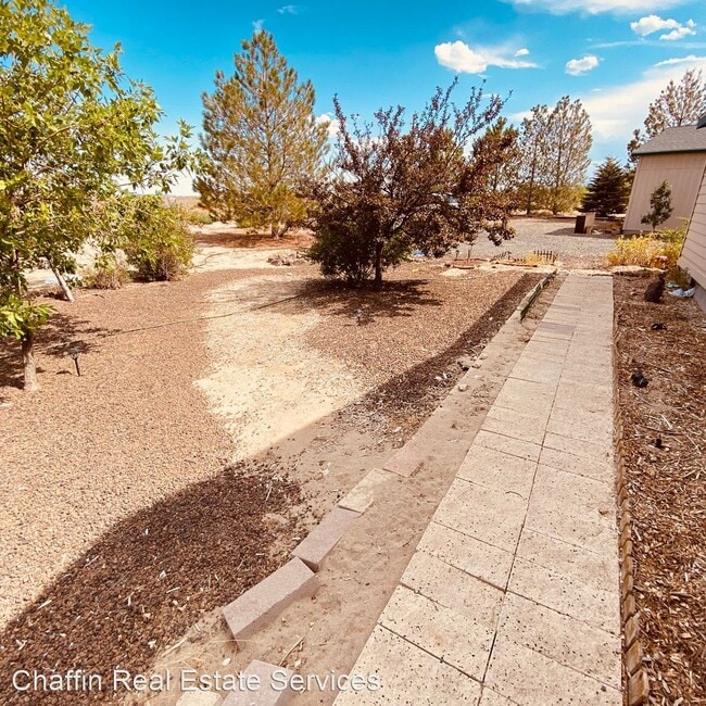 3 br, 2 bath House 5445 Tamarack Avenue House for Rent in Silver