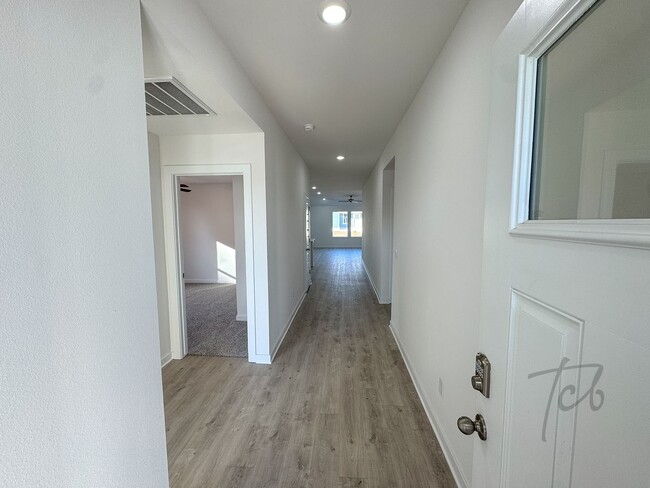 Foto del edificio - New Construction 4 Bedroom, 2 Bathroom Hom...