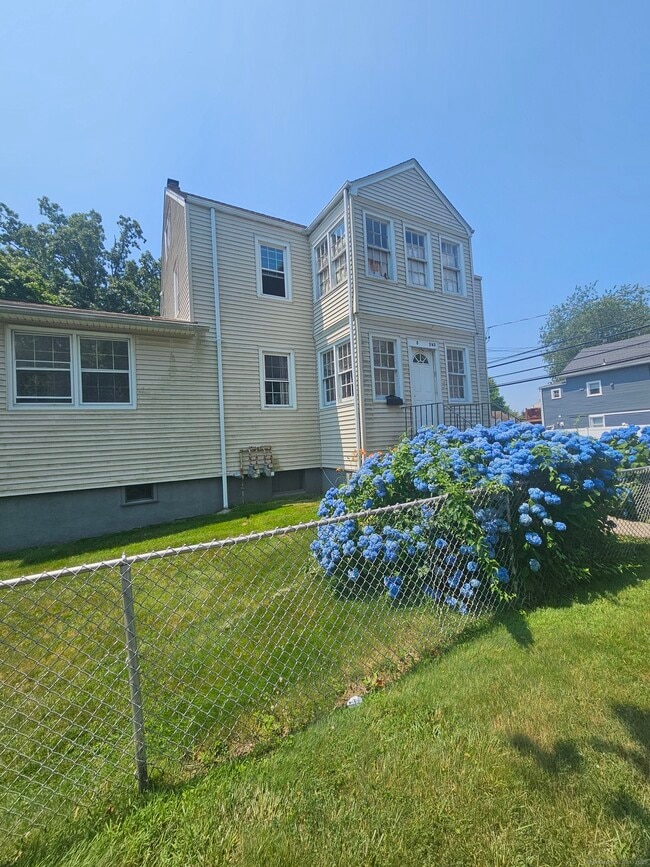 Building Photo - 283 Columbus Ave