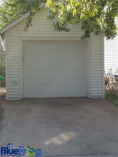 Building Photo - 102 W 11th Ave