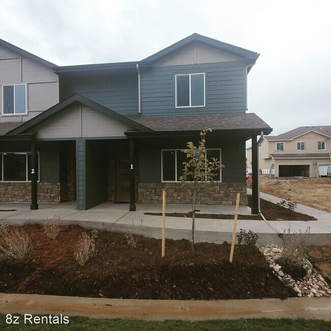 Building Photo - 3 br, 2.5 bath House - 6605 4th Street Rd #1
