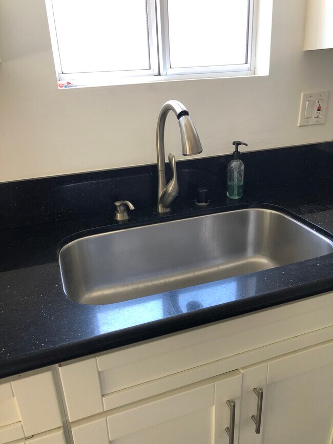 Kitchen Sink - 4402 Highgrove Ave