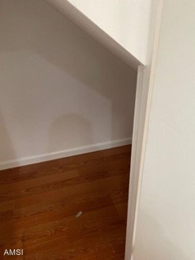 Foto del edificio - 2 br, 2 bath House - 1377 9th Ave